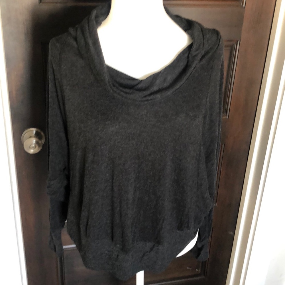 a.n.a cowl neck hi low hem crappy top. So cute!
